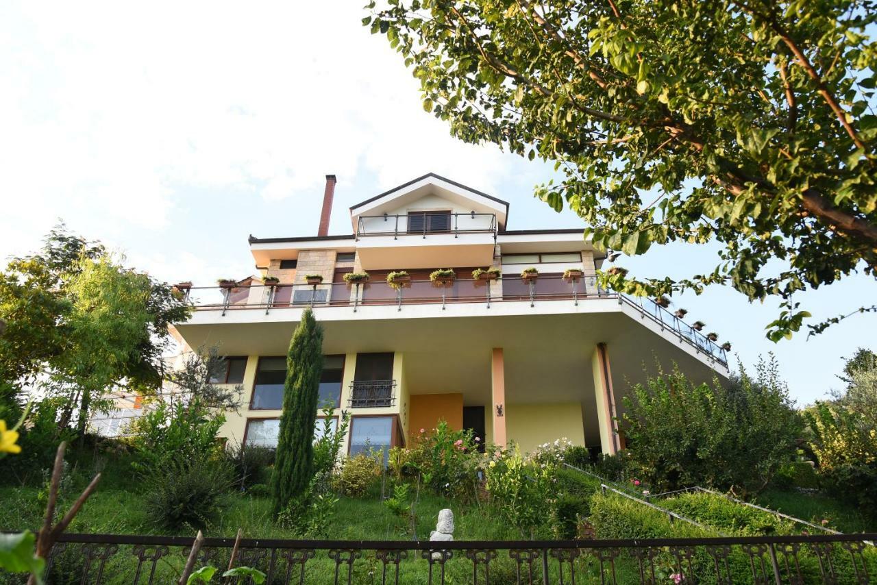 #Ioniahouse Surrel Villa Тирана Екстер'єр фото